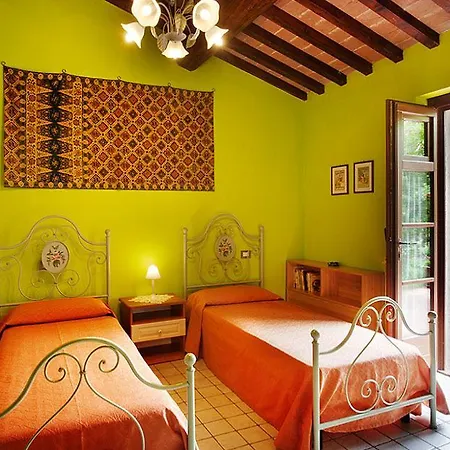 Gattogiallo 컨트리하우스 몬테가비오네